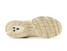 New Balance beige/angora 530 sneaker